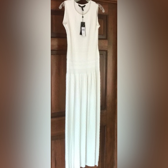 REDUCED!!  Bcbgmaxazria textured maxi desss! - Picture 1 of 6